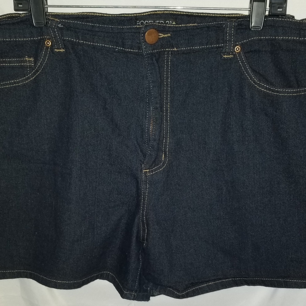 Forever 21 denim shorts size 16